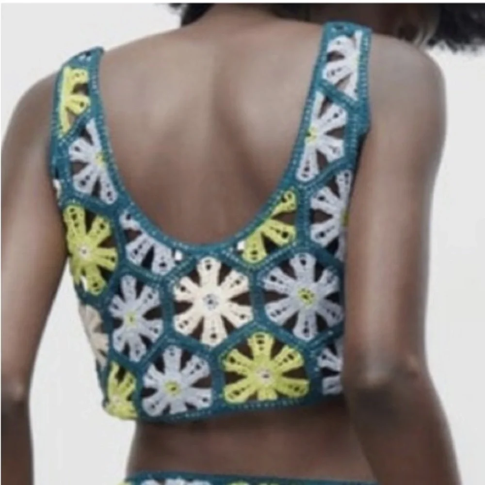ZARA Floral Crochet Knit Crop Top Blogger Favorite M